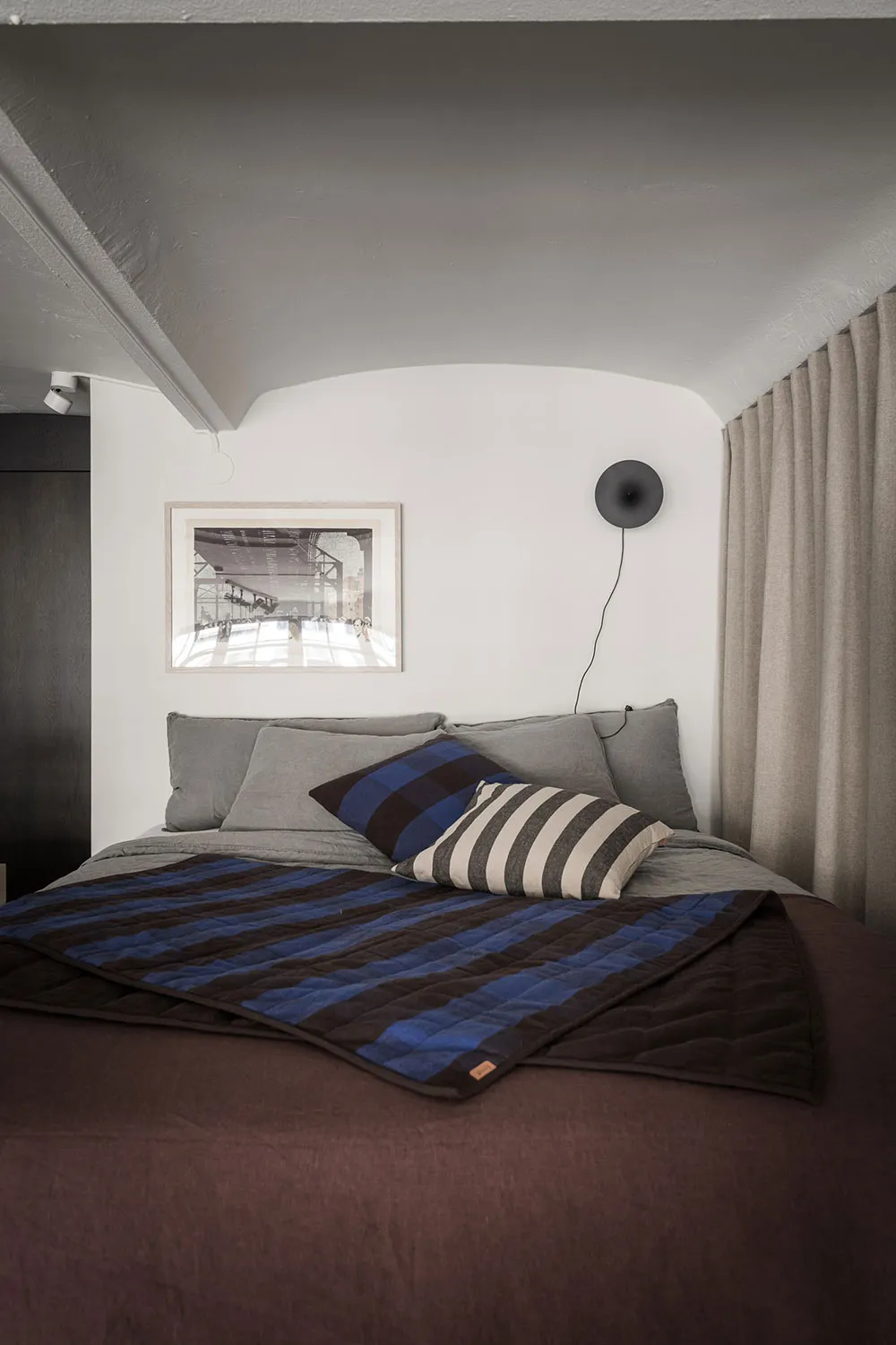 Scandinavian Loft with Stylish Decor and Mezzanine (67 sq. m) - Gallery image 18