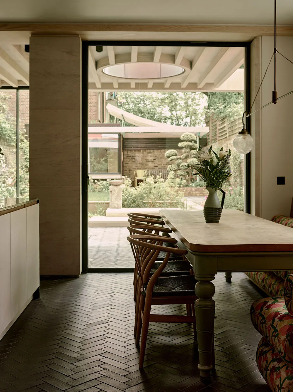 Ciepłe odcienie i eleganckie detale: taunhaus rodziny w Londynie - Gallery image 12