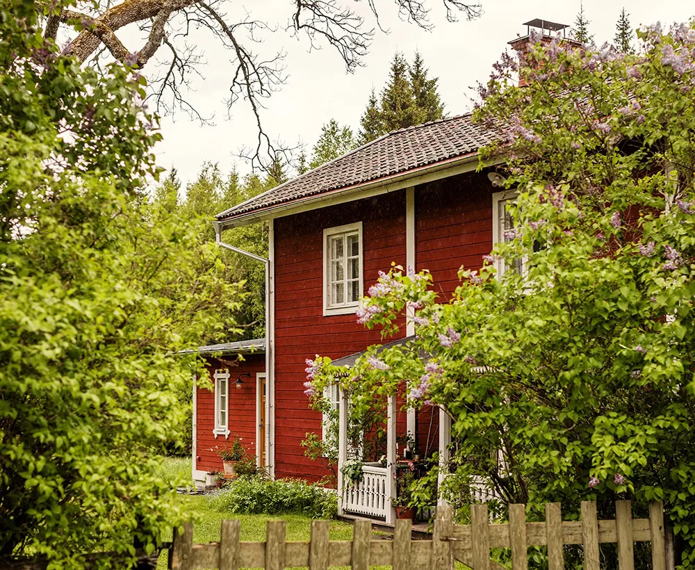 Gemütliche Ferienhaus auf alter Farm in Schweden - Gallery image 1
