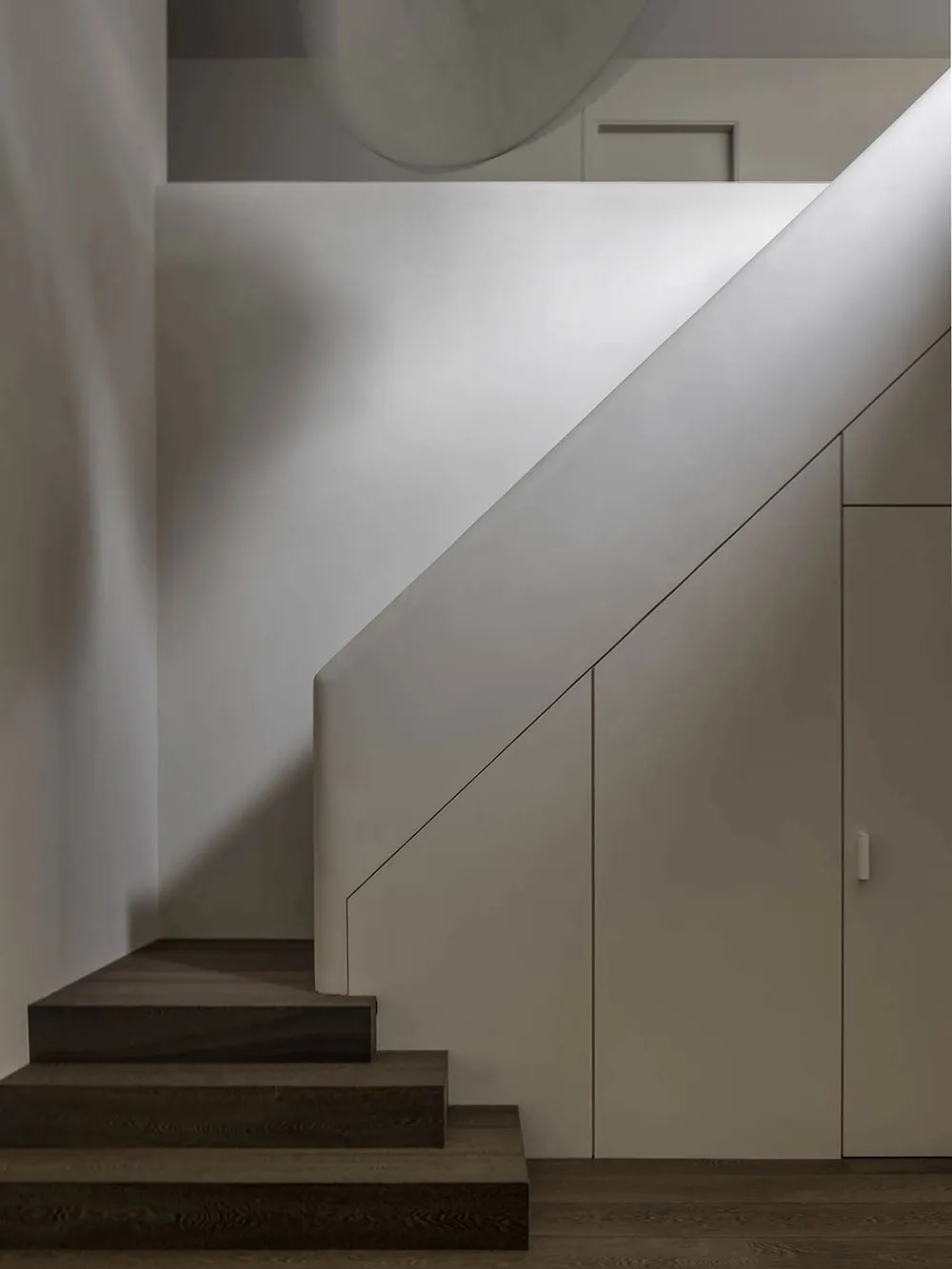 Weicher Minimalismus in der Gestaltung eines modernen Hauses in Amsterdam - Gallery image 15