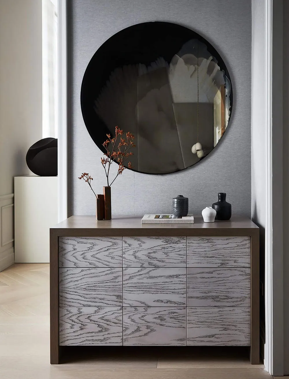 Miks amerykańskiego i skandynawskiego stylu w designie wykwintnych apartamentów w Nowym Jorku - Gallery image 16