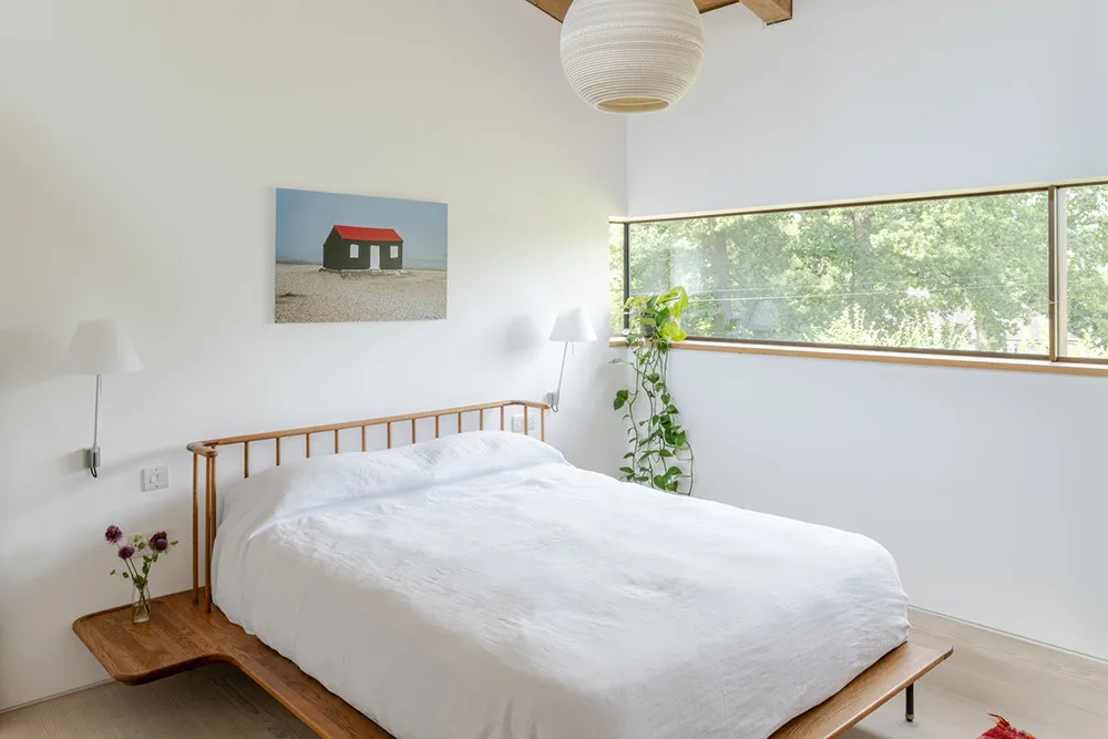 Modernes Holzhaus des Designers in Einklang mit der Natur - Gallery image 25