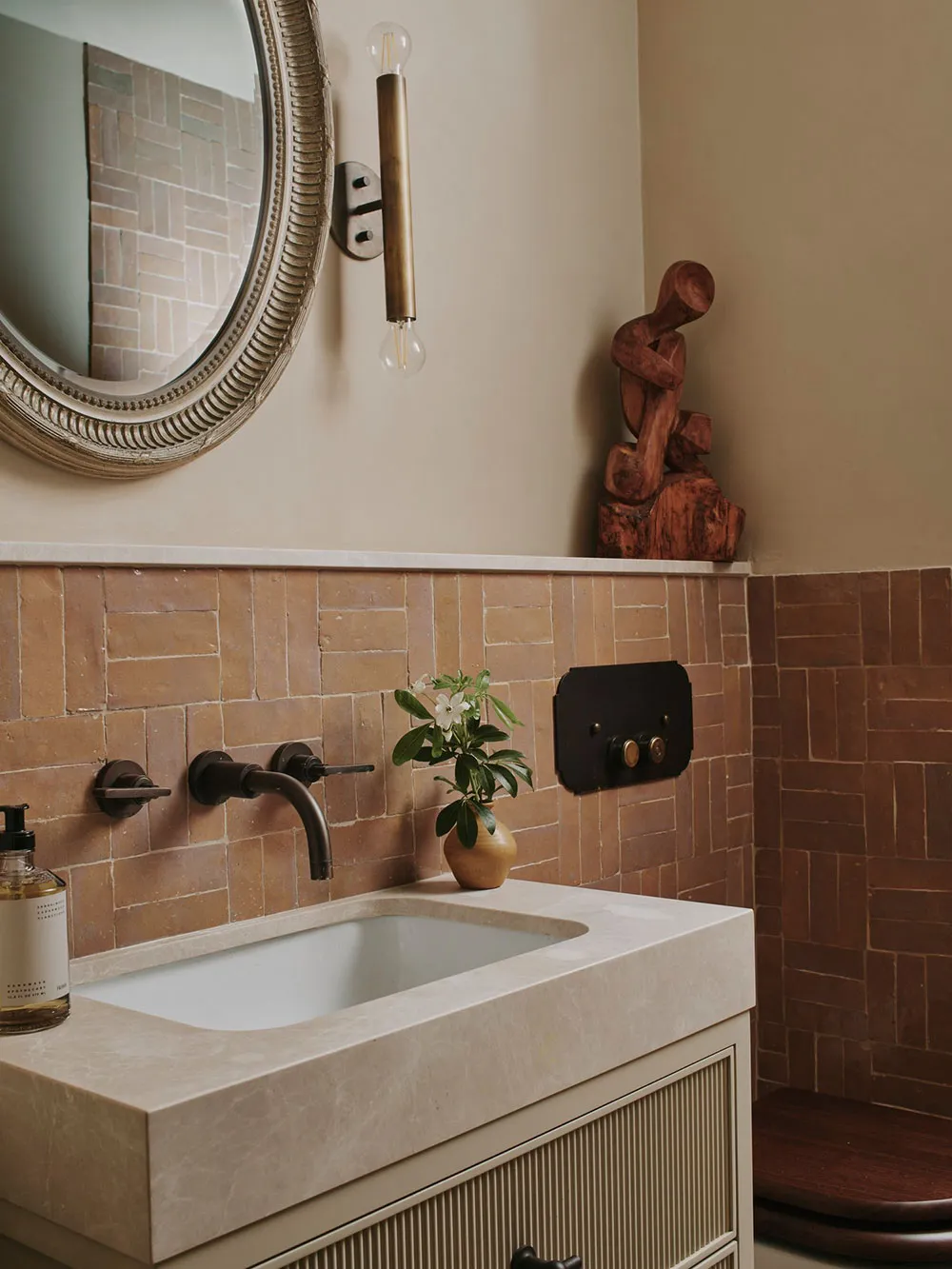 Стильный, мягкий, тёплый: современный интерьер таунхауса в Лондоне - Gallery image 38