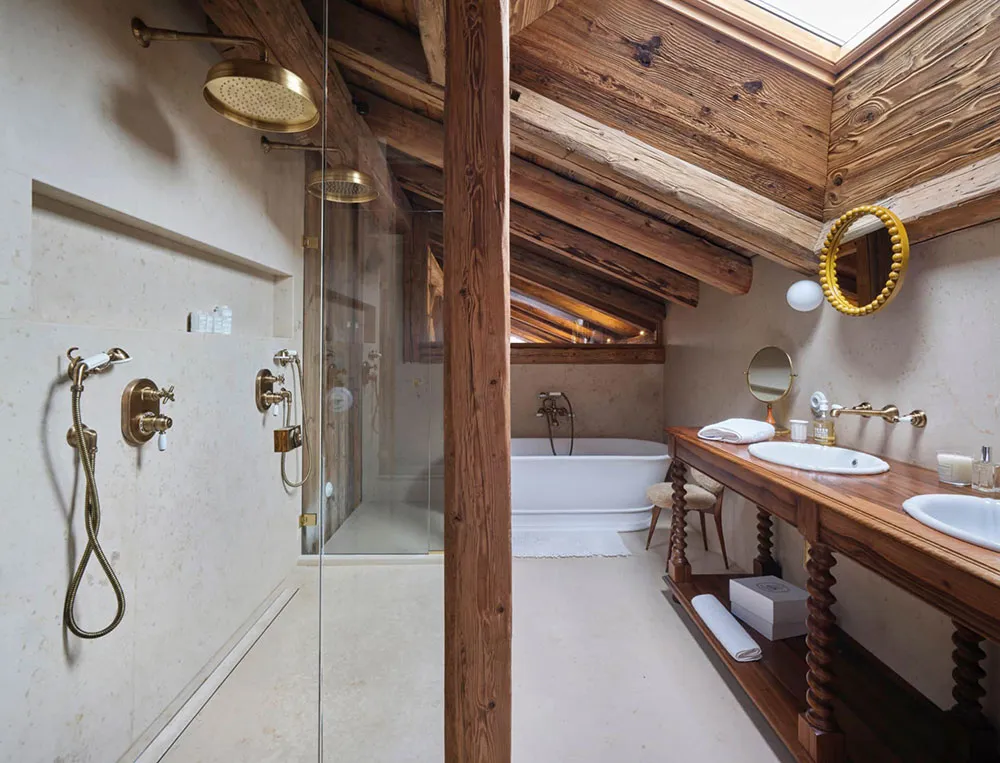 Mix of Traditional Alpine Motifs and Modern Decor: Bright Chalet in Mежeve - Gallery image 9