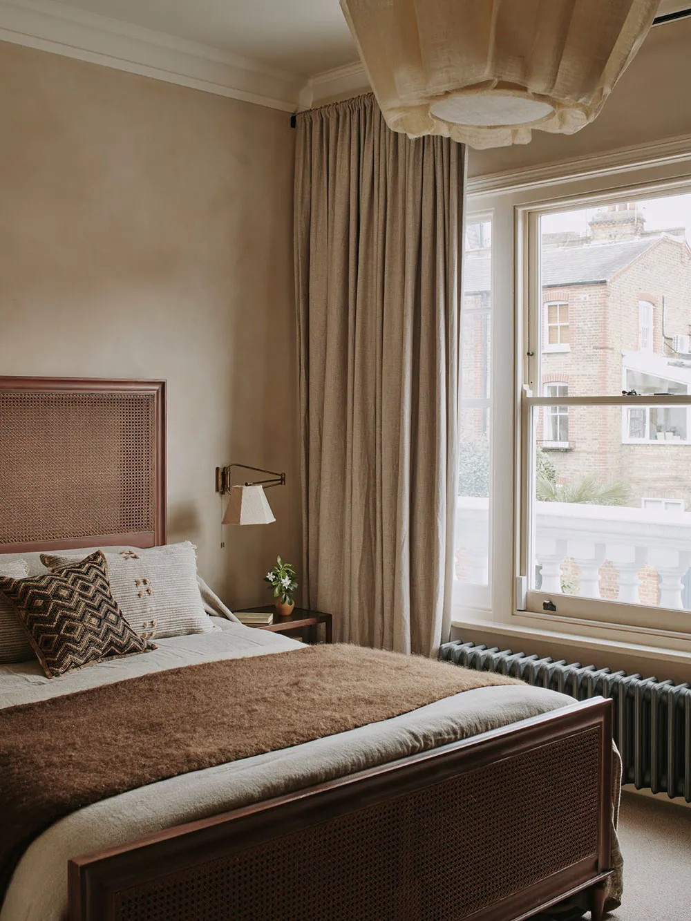 Стильный, мягкий, тёплый: современный интерьер таунхауса в Лондоне - Gallery image 21