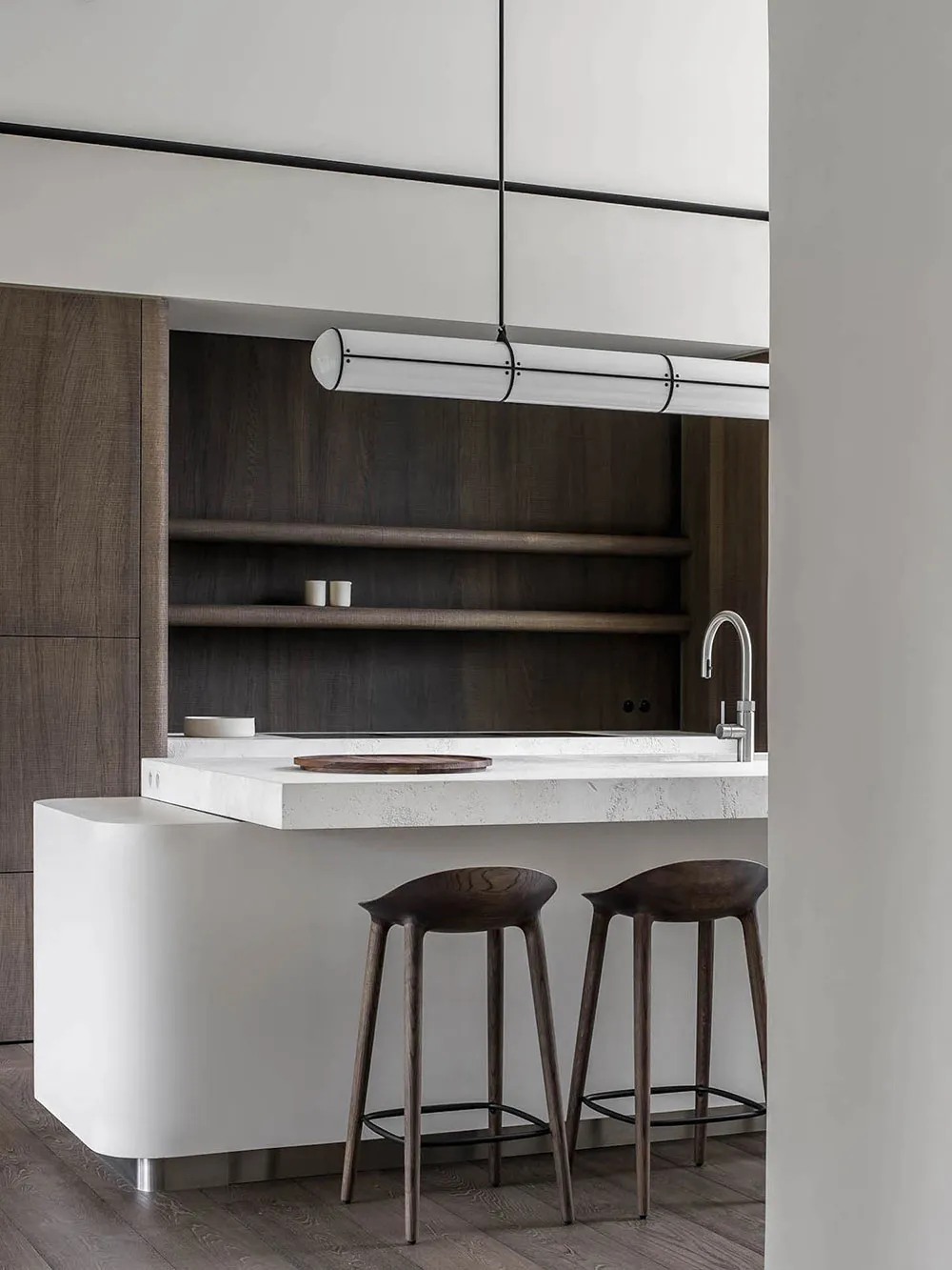 Weicher Minimalismus in der Gestaltung eines modernen Hauses in Amsterdam - Gallery image 5