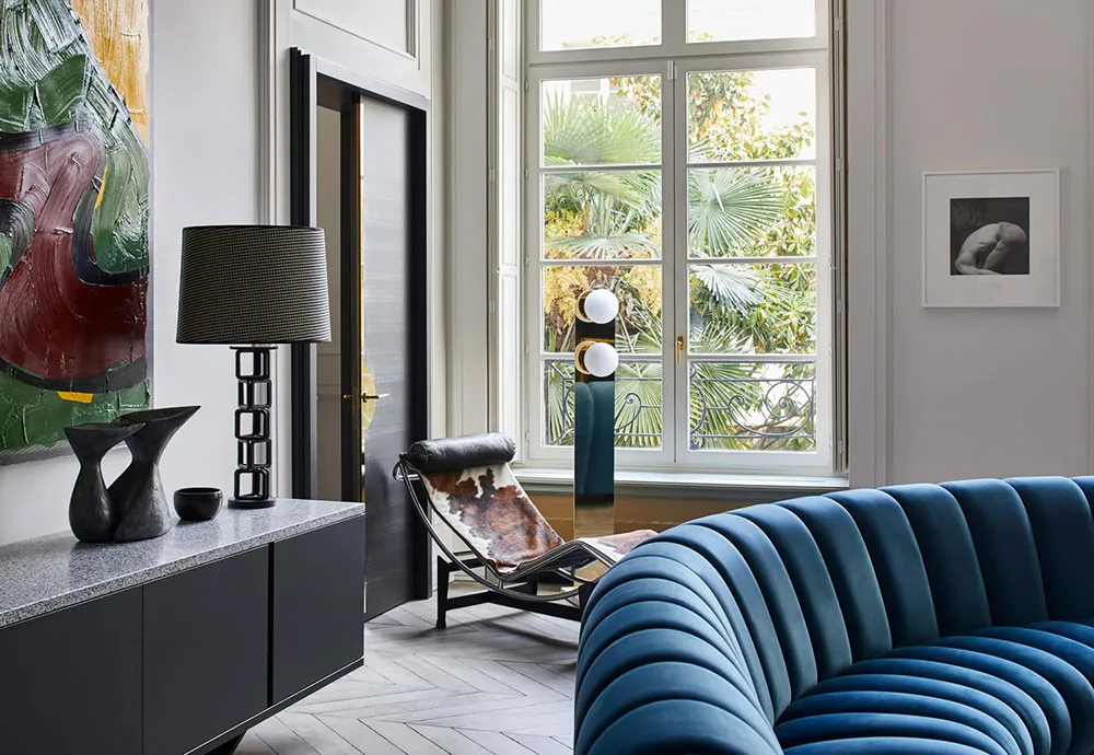 Modernité élégante dans le logement historique à Paris - Gallery image 2