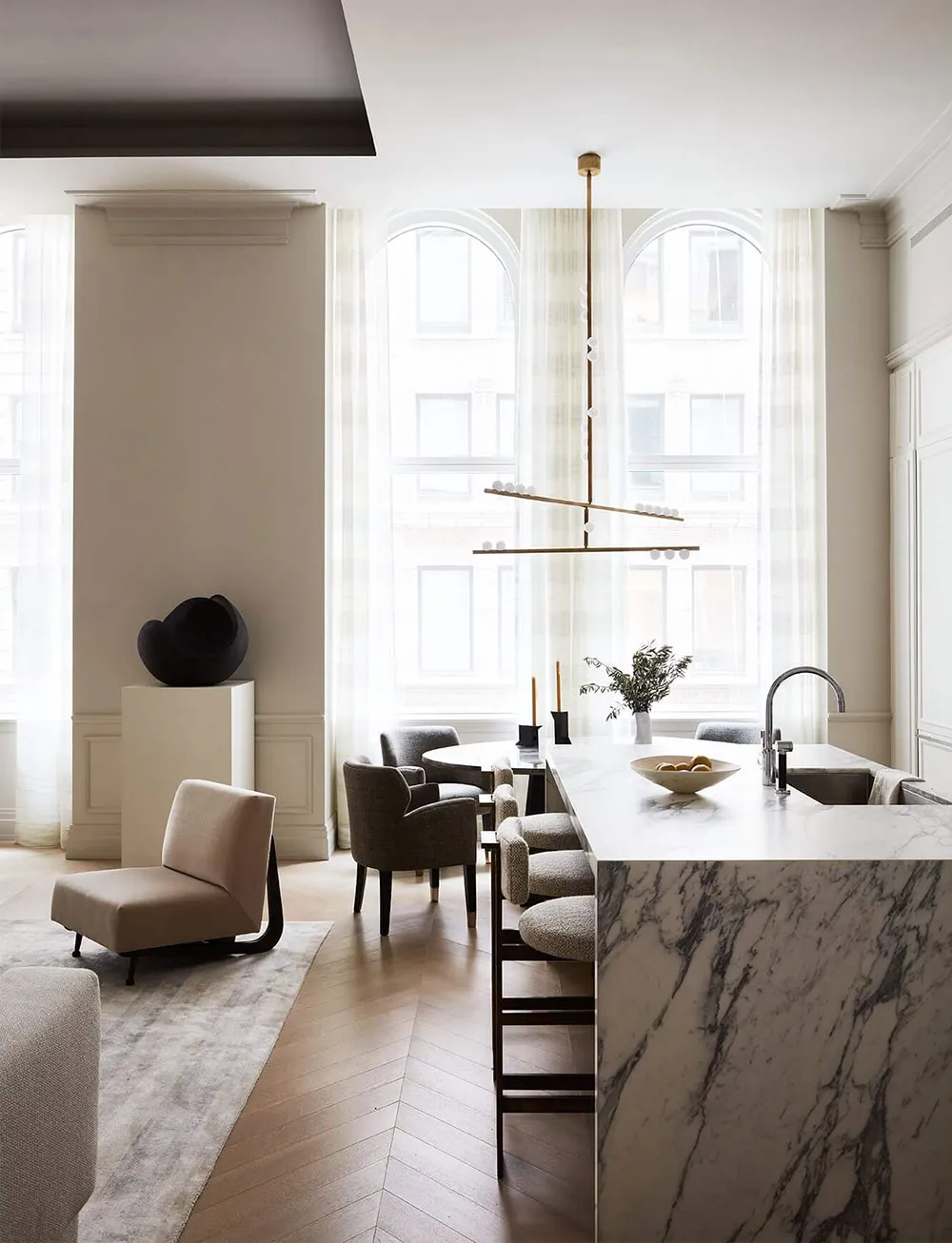 Miks amerykańskiego i skandynawskiego stylu w designie wykwintnych apartamentów w Nowym Jorku - Gallery image 3