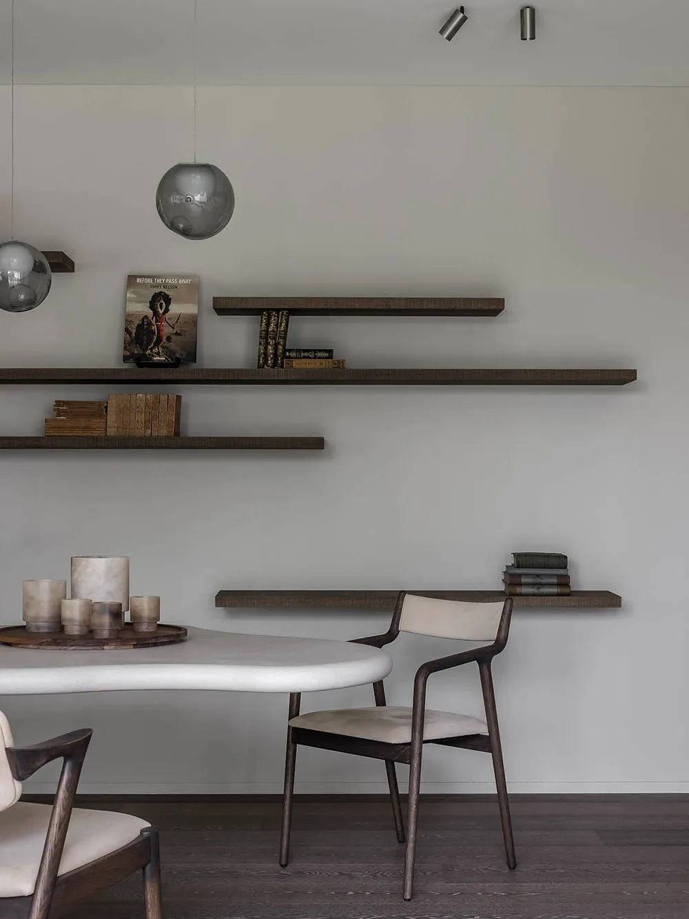 Weicher Minimalismus in der Gestaltung eines modernen Hauses in Amsterdam - Gallery image 13