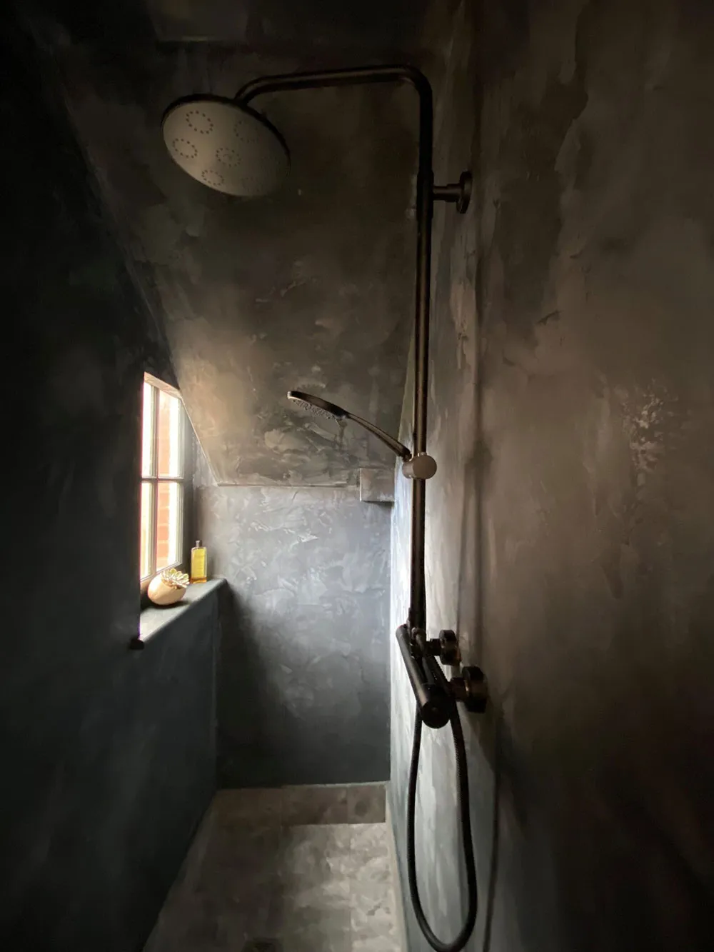 Un magnifique loft moderne dans un ancien bâtiment ecclésiastique en Angleterre - Gallery image 21