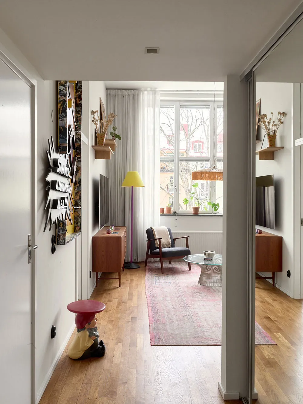 Live Loft in Former Post Office Building in Stockholm (69 sqm) - Gallery image 24