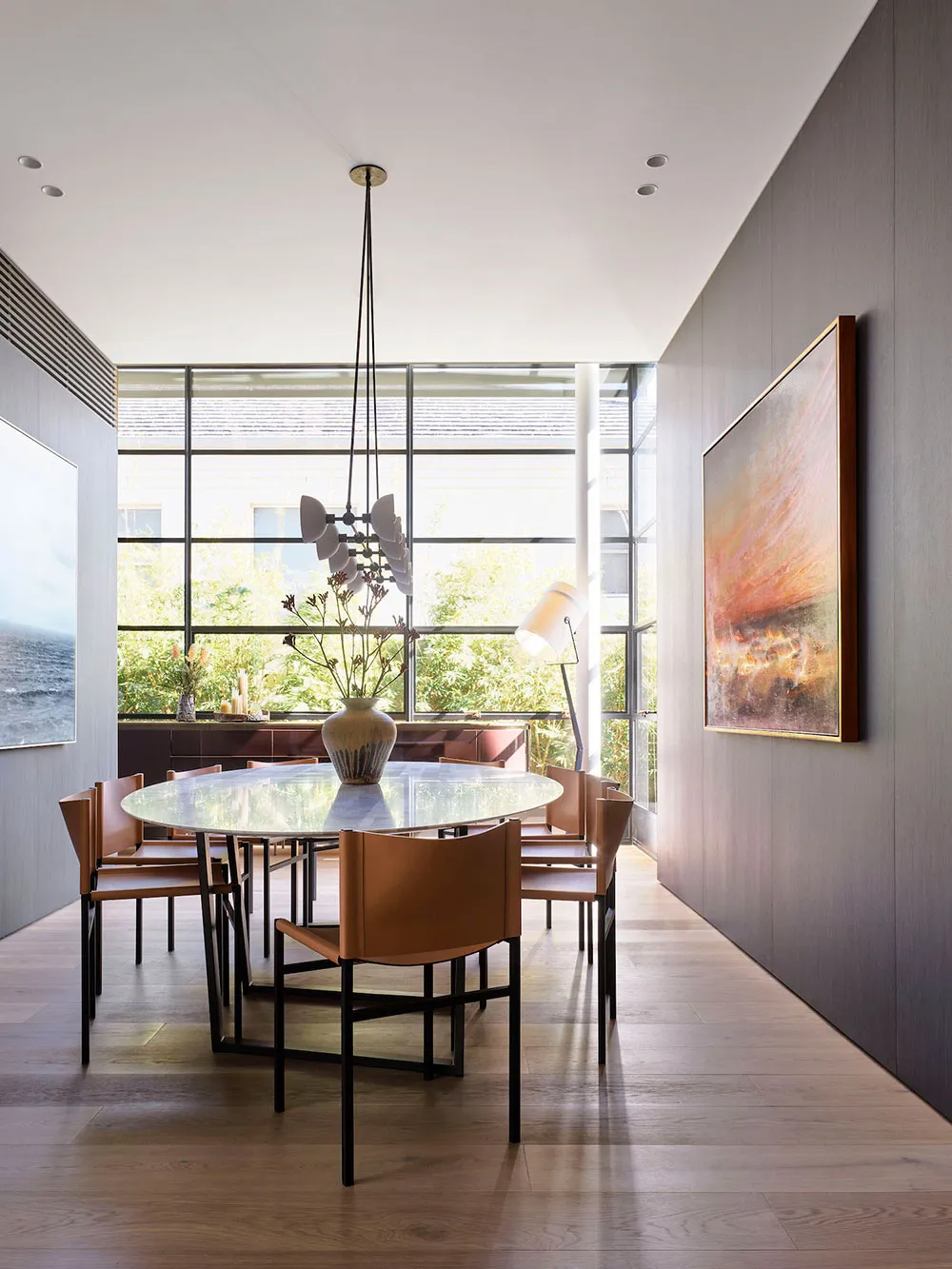 Fenêtre de plafond circulaire et cuisine en marbre : rénovation d'une maison des années 1930 à Sydney - Gallery image 6