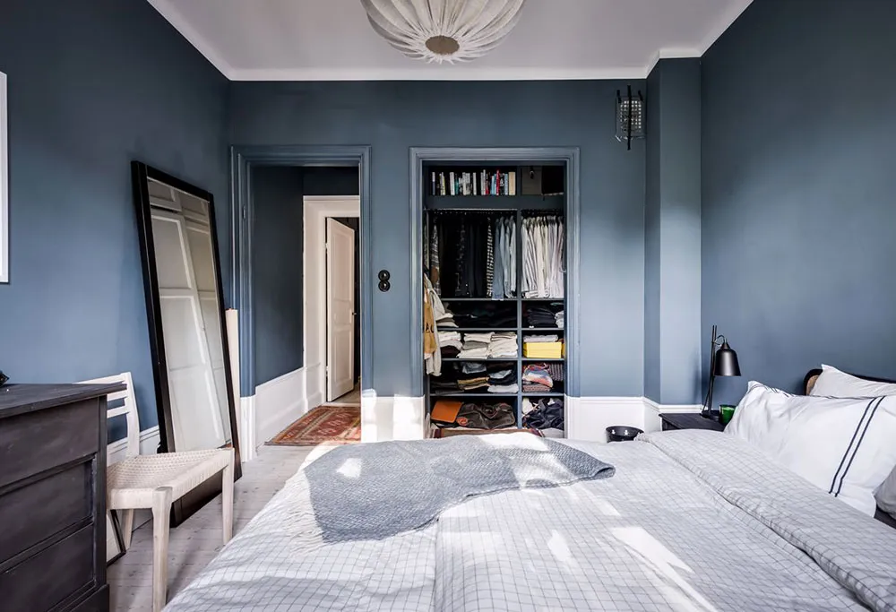 Estilos de contraste cromático en el diseño de un apartamento inusual en Suecia (73 m²) - Gallery image 13