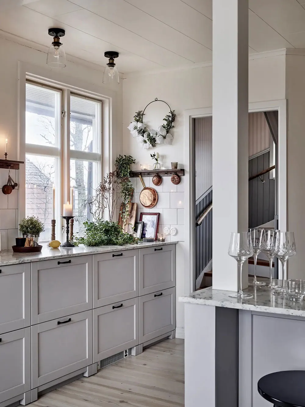 Нотки современной скандинавской элегантности в традиционной шведской даче - Gallery image 5