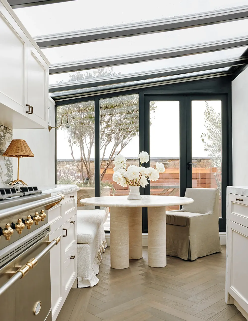 Charming Interior of a Historical Townhouse in Notting Hill - Gallery image 4