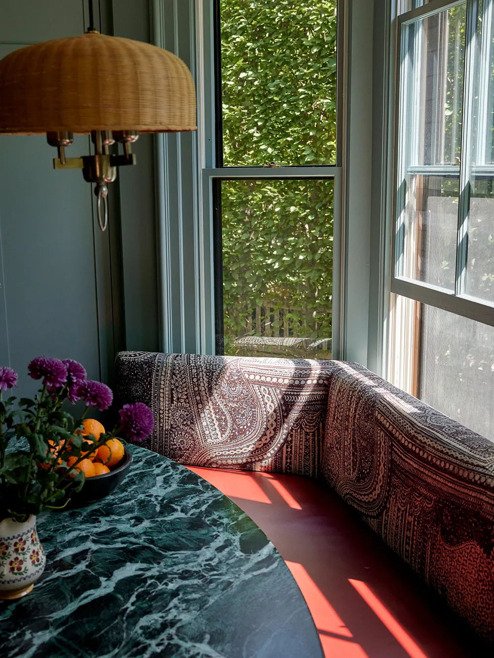 मजबूत लेकिन आरामदायक: मैसाचुसेट्स में एक विक्टोरियन शैली के घर का नवीनीकरण - Gallery image 7