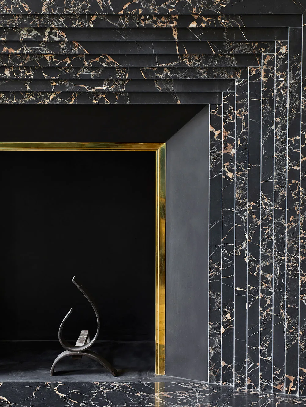 Modernité élégante dans le logement historique à Paris - Gallery image 4