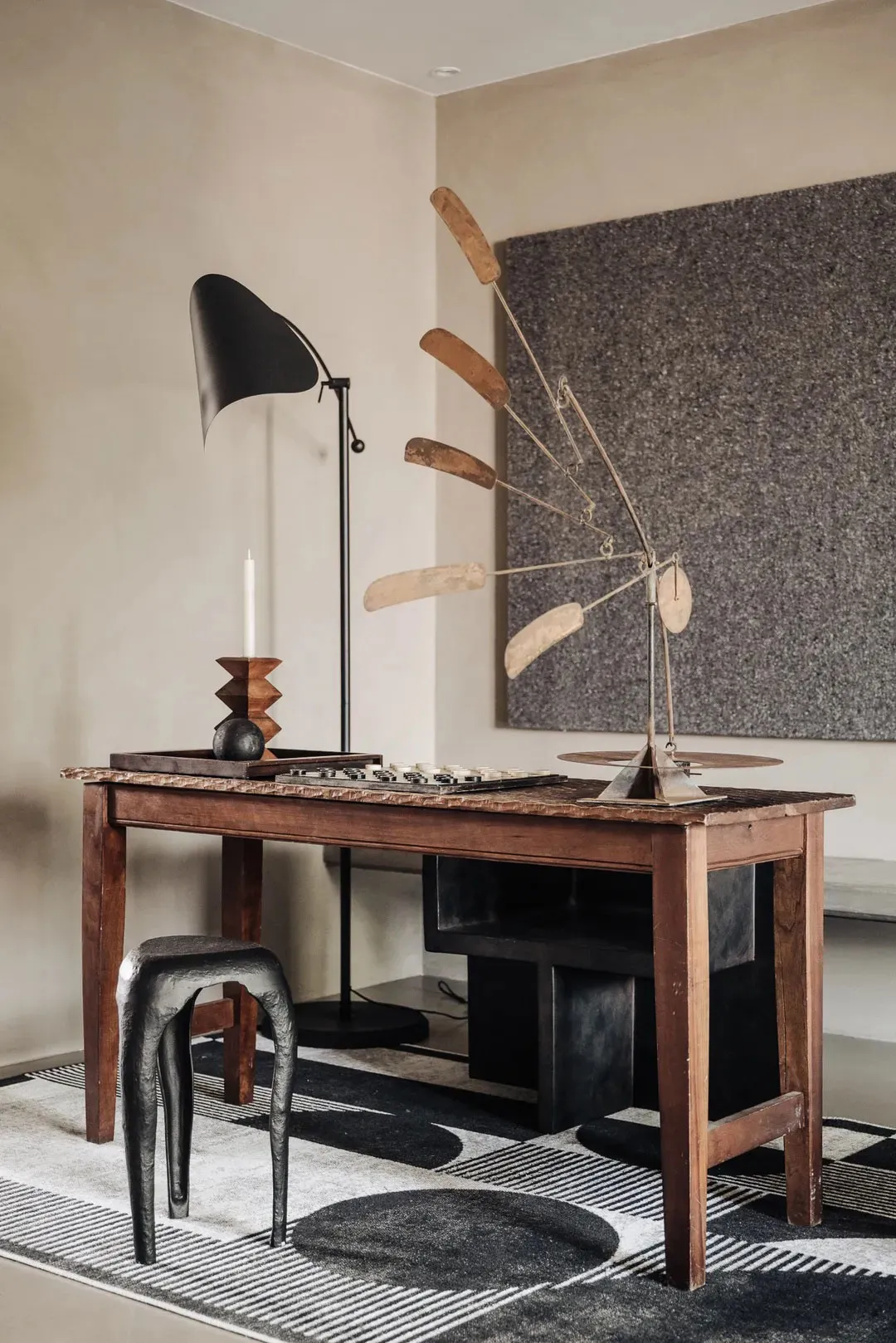 Naturalny minimalizm w designie mieszkania w domu na kanale w Amsterdamie - Gallery image 10