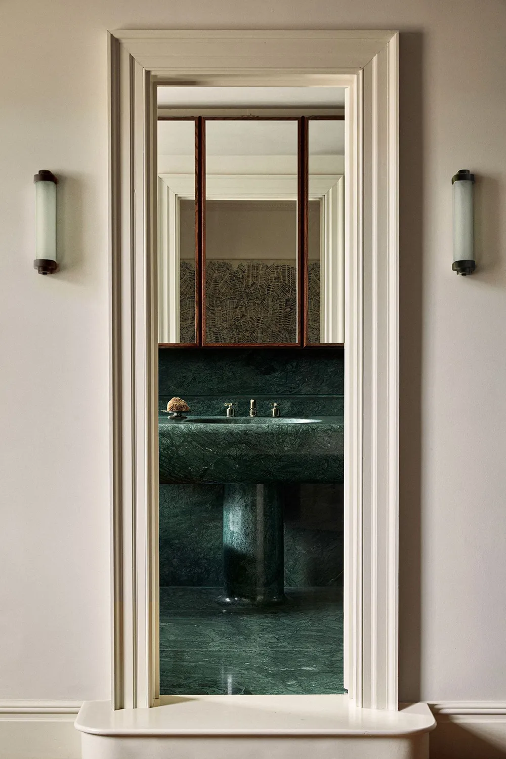 Кожен предмет як мистецтво: унікальний інтер'єр у Лондоні - Gallery image 21