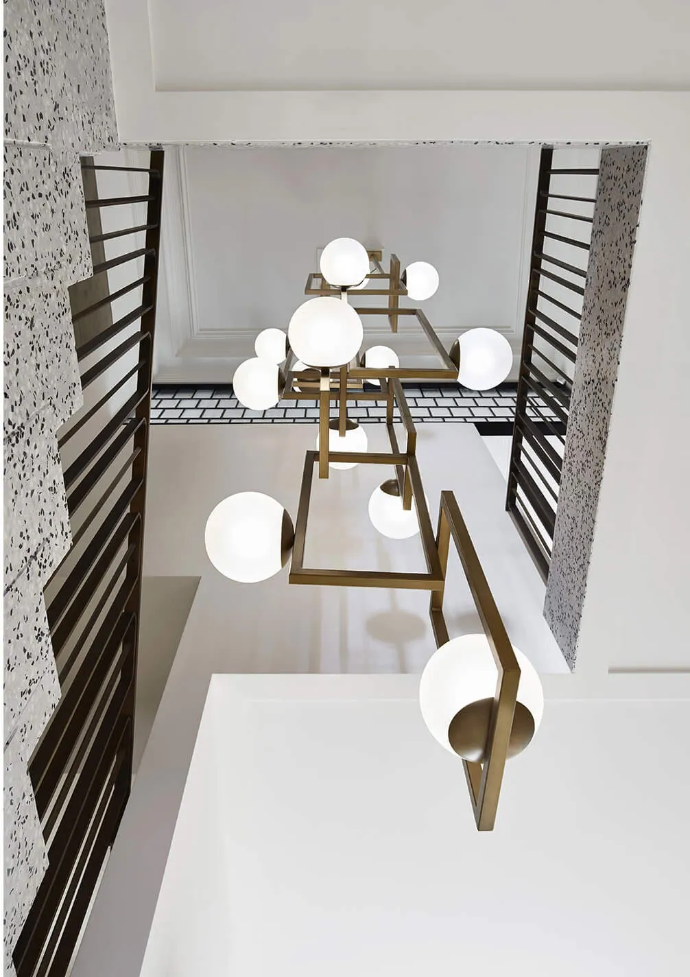 Modernité élégante dans le logement historique à Paris - Gallery image 23