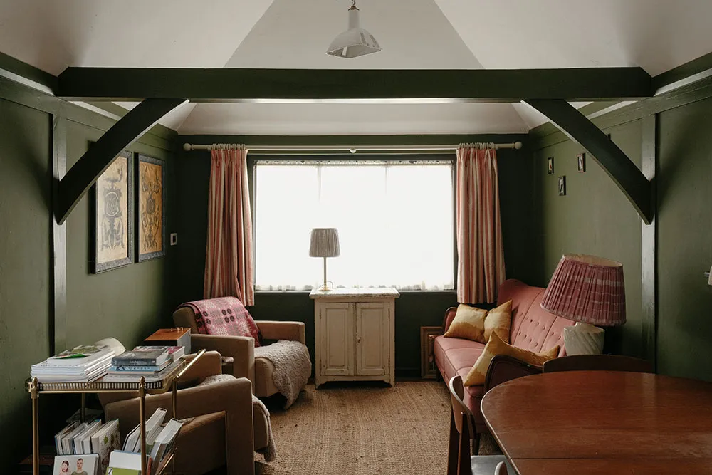 Jasne i ciepłe wnętrza byłego starego ambaru w Anglii - Gallery image 18