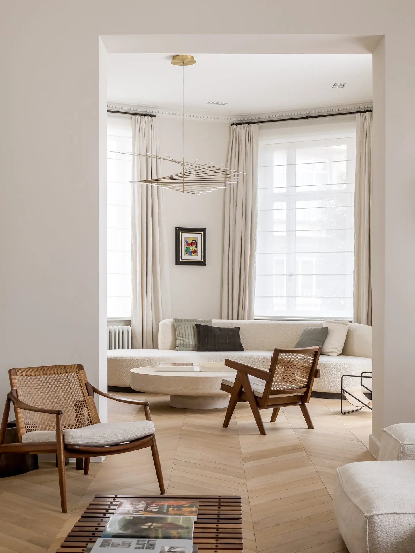 Intérieur moderne et lumineux en Belgique - Gallery image 1