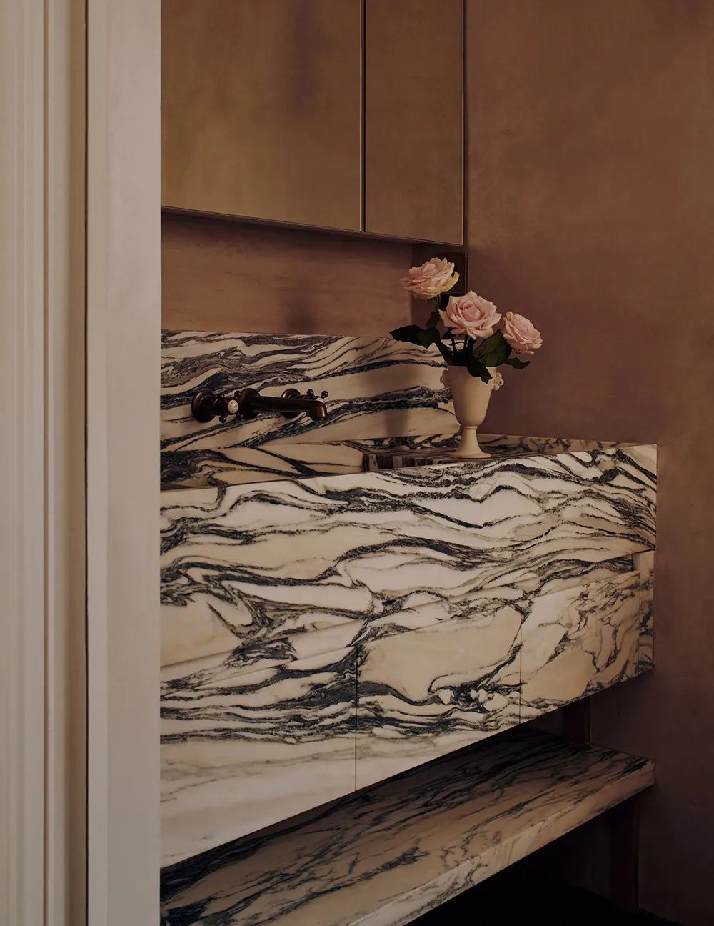 Charming Interior of a Historical Townhouse in Notting Hill - Gallery image 11