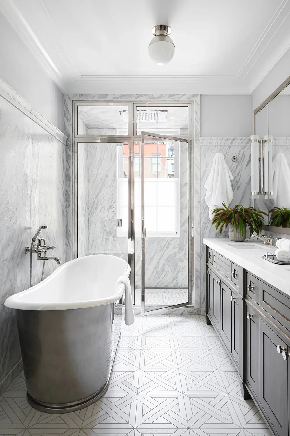 Arquitectura elegante, diseño elegante y magnífico patio trasero: townhouse en Nueva York - Gallery image 21