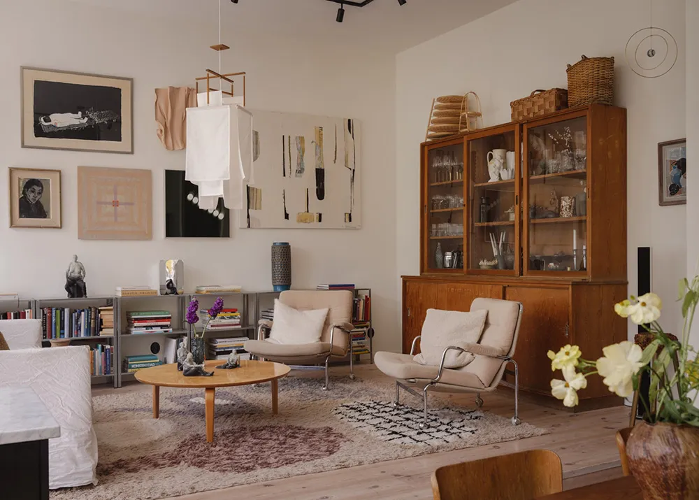 Żółta płytka i otwarty przestrzeń: mieszkanie w byłej szkole w Sztokholmie - Gallery image 9