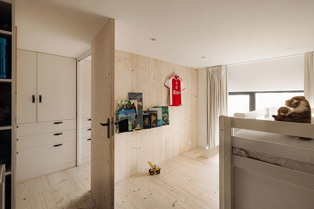 Loft luminoso en Ámsterdam con techos altos y terraza - Gallery image 19