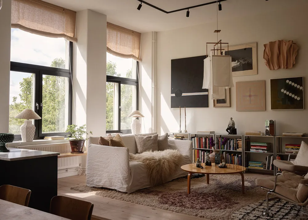 Żółta płytka i otwarty przestrzeń: mieszkanie w byłej szkole w Sztokholmie - Gallery image 8