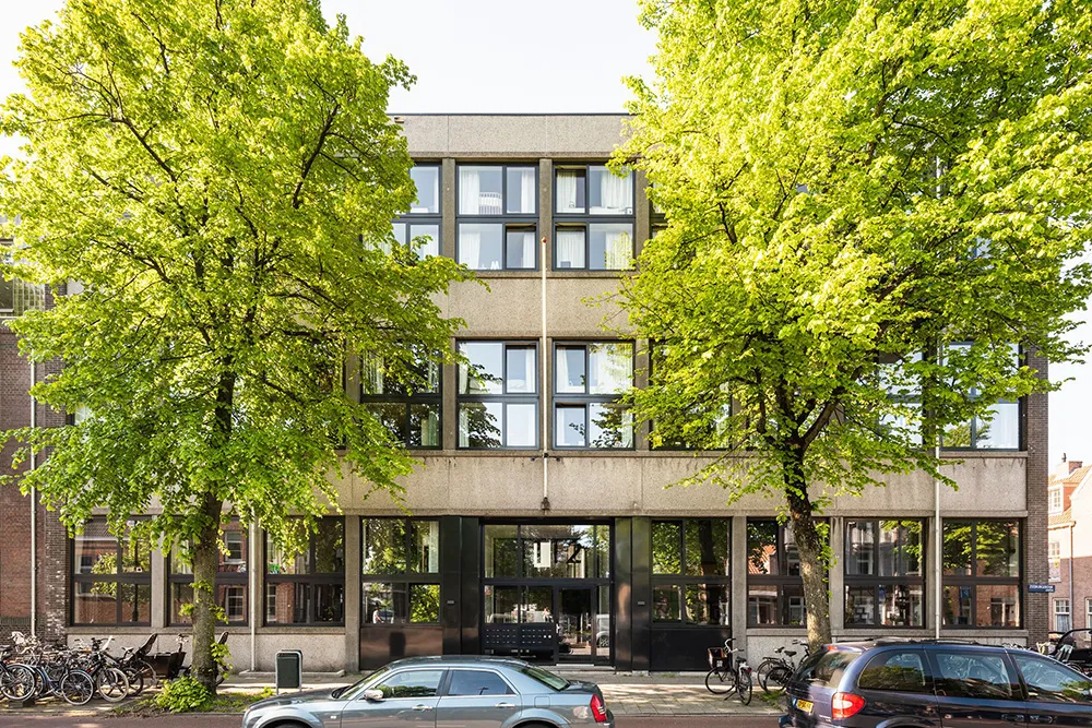 Loft luminoso en Ámsterdam con techos altos y terraza - Gallery image 28