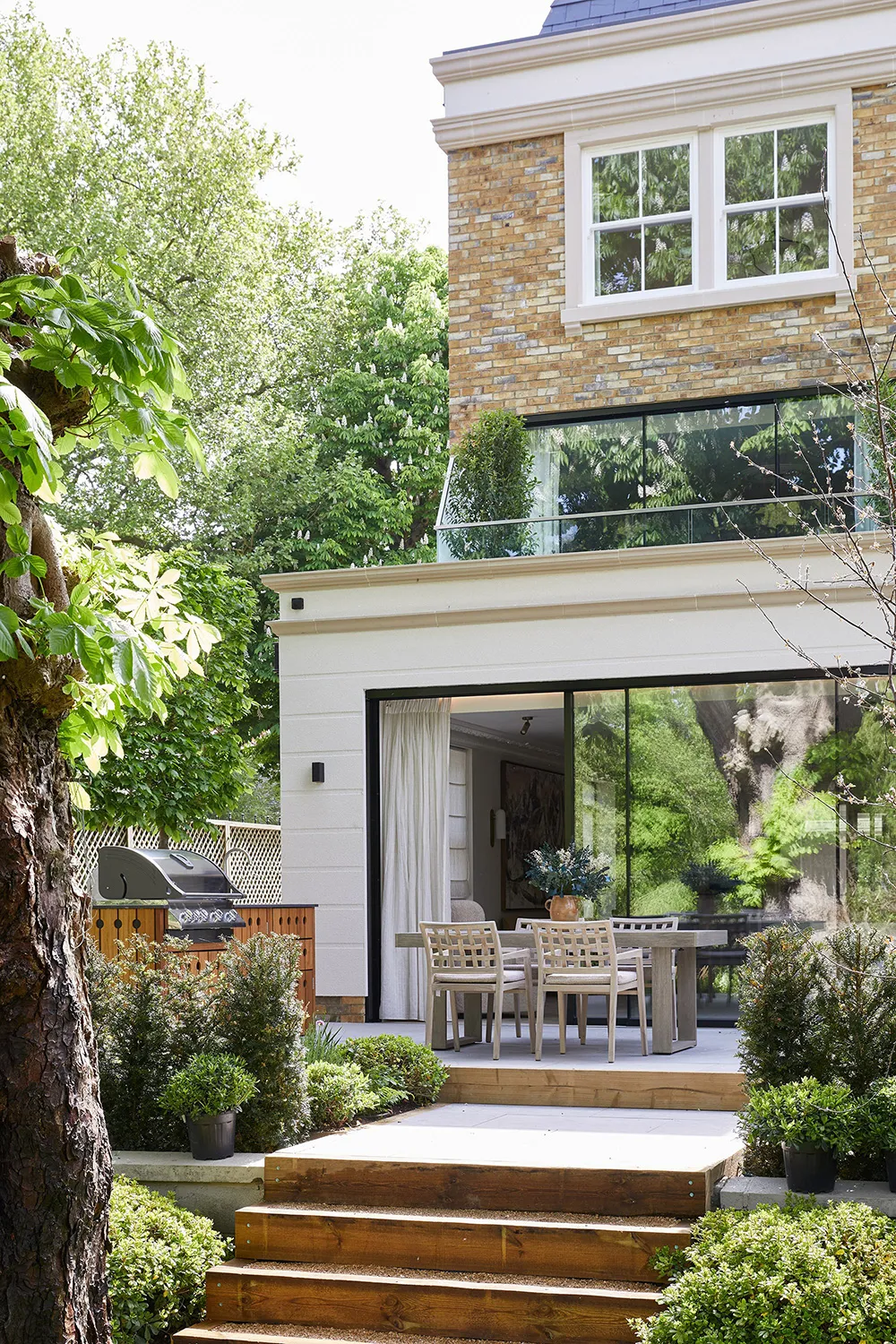 Элегантная роскошь современного особняка на берегу Темзы в Лондоне - Gallery image 1