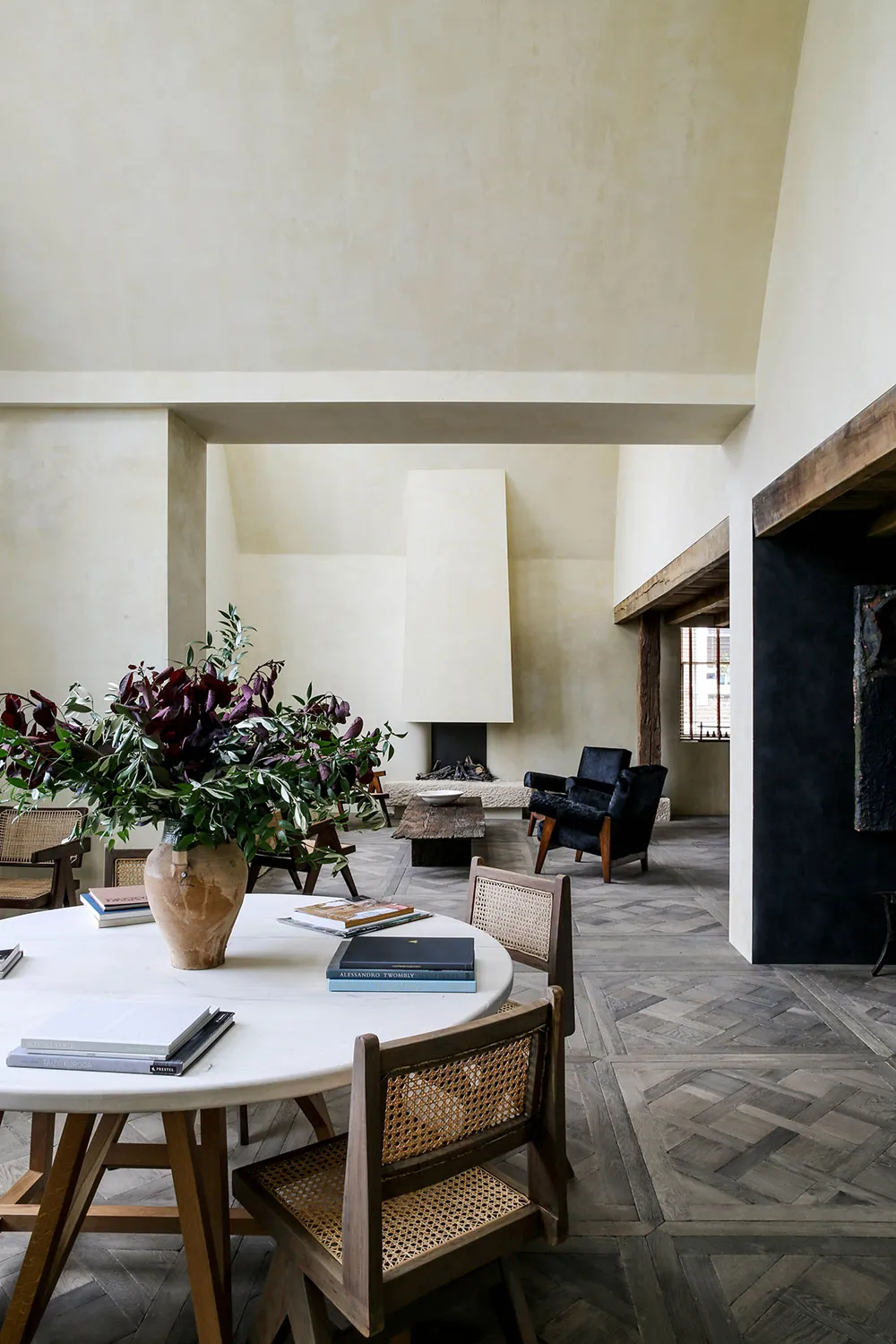 Naturalna piękno natury w mieszkaniu artysty w centrum Londynu - Gallery image 1