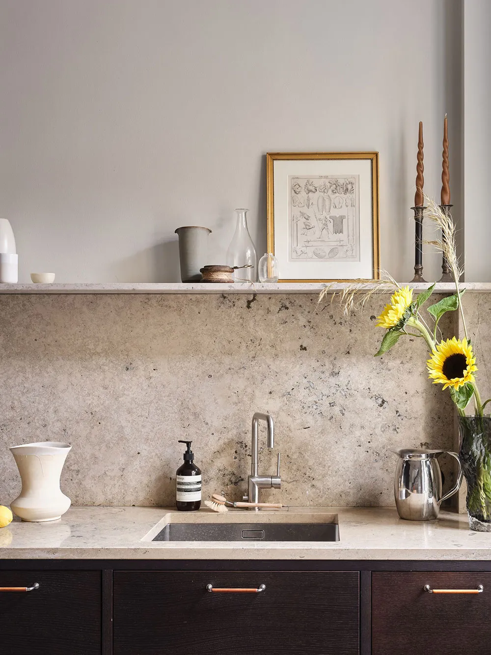 Необычная планировка і мансарда з терасою: приємна скандинавська квартира з інтригою - Gallery image 5