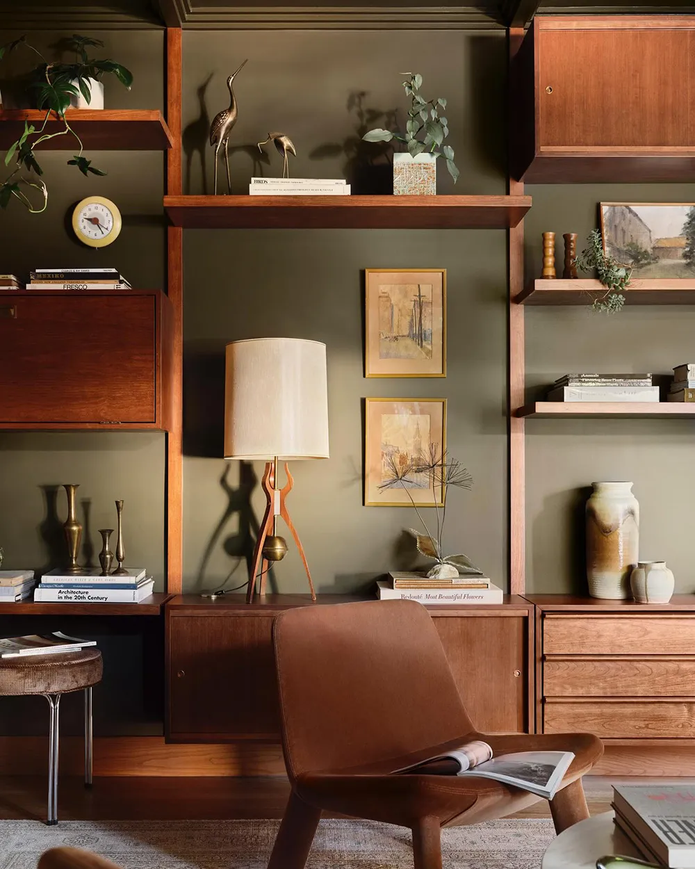 Elegancki dom mid century na tle natury: nowy projekt Joanny i Chipa Gains - Gallery image 14