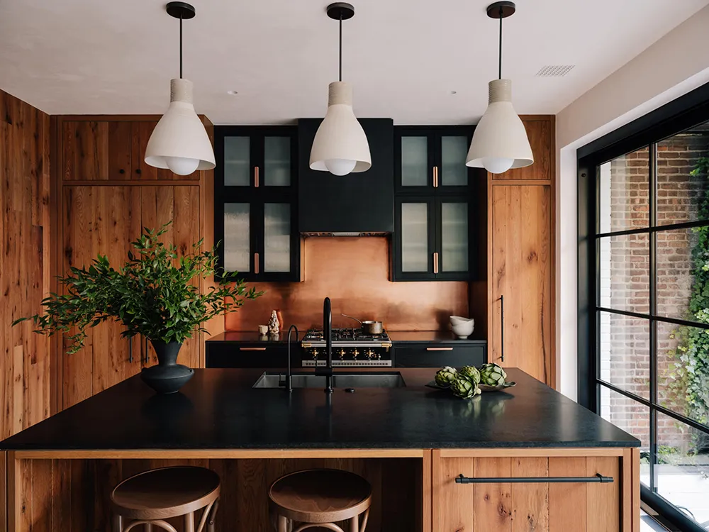 Fashionable Interior in a Townhouse in New York, Reminiscent of a Cozy Hotel - Gallery image 4