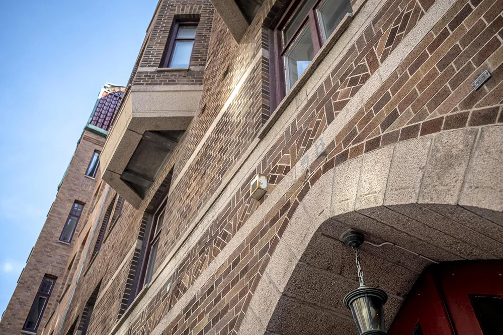 Nice Scandi Apartment with Unusual Layout and Olive-Colored Kids' Room - Gallery image 47