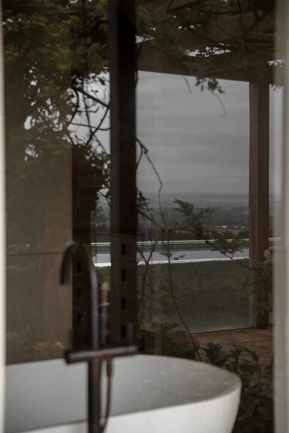 Teintes douces et lignes esthétiques : maison de détente moderne à Melbourne - Gallery image 15