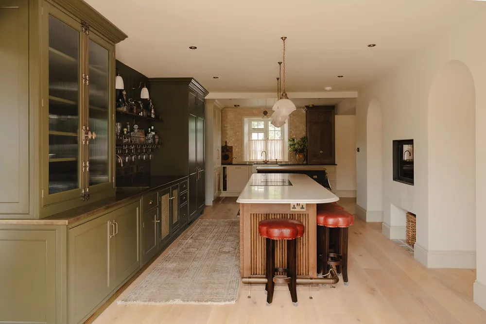 Старинный английский коттедж с красивыми и уютными интерьерами - Gallery image 13