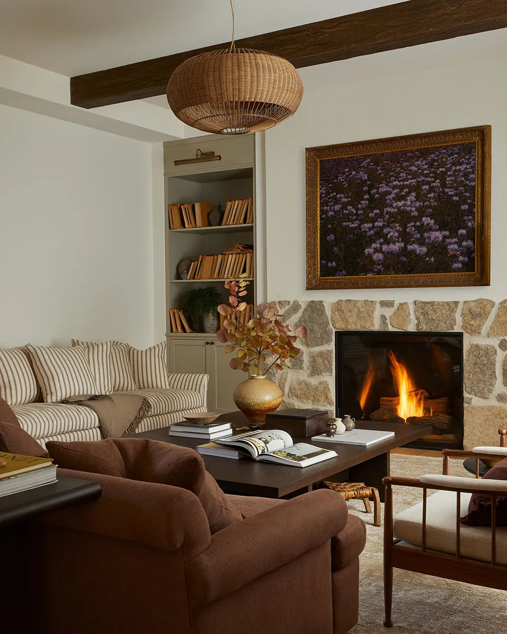 Gamme inhabituelle et beaux motifs dans le design d'une maison de campagne au Canada - Gallery image 8