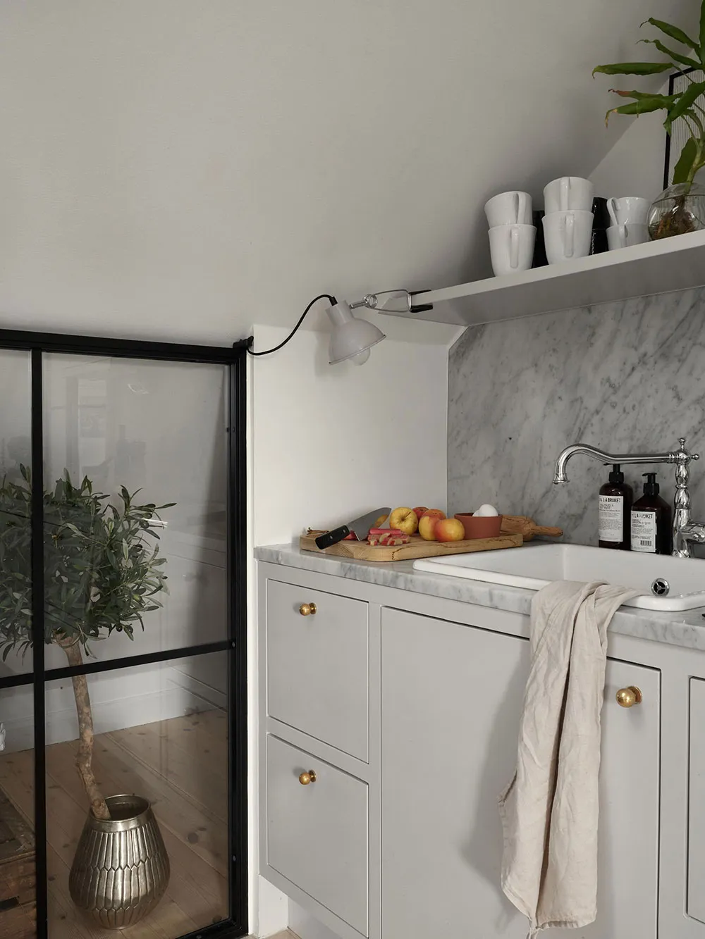 Appartement de mansarde dans un ancien bâtiment en Suède (39 m²) - Gallery image 15