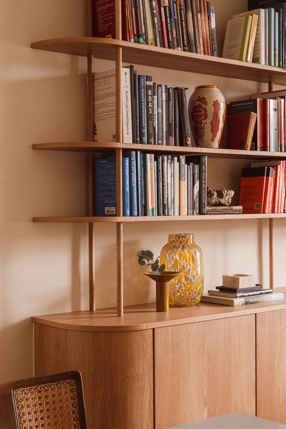 Intérieur chaleureux dans un ancien bâtiment à Berlin pour une famille américaine - Gallery image 3