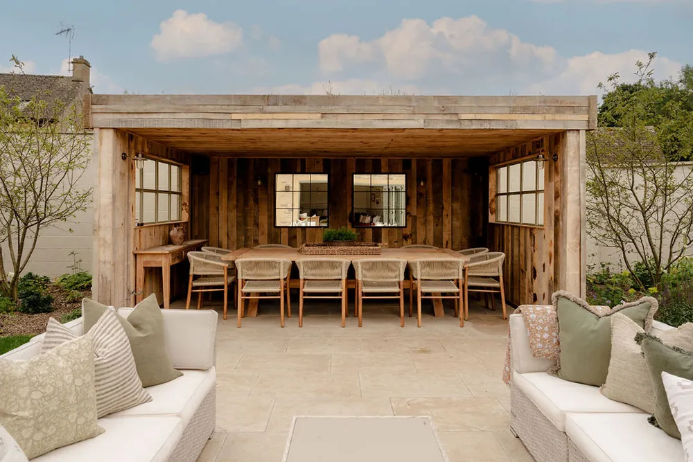 Старинный английский коттедж с красивыми и уютными интерьерами - Gallery image 44