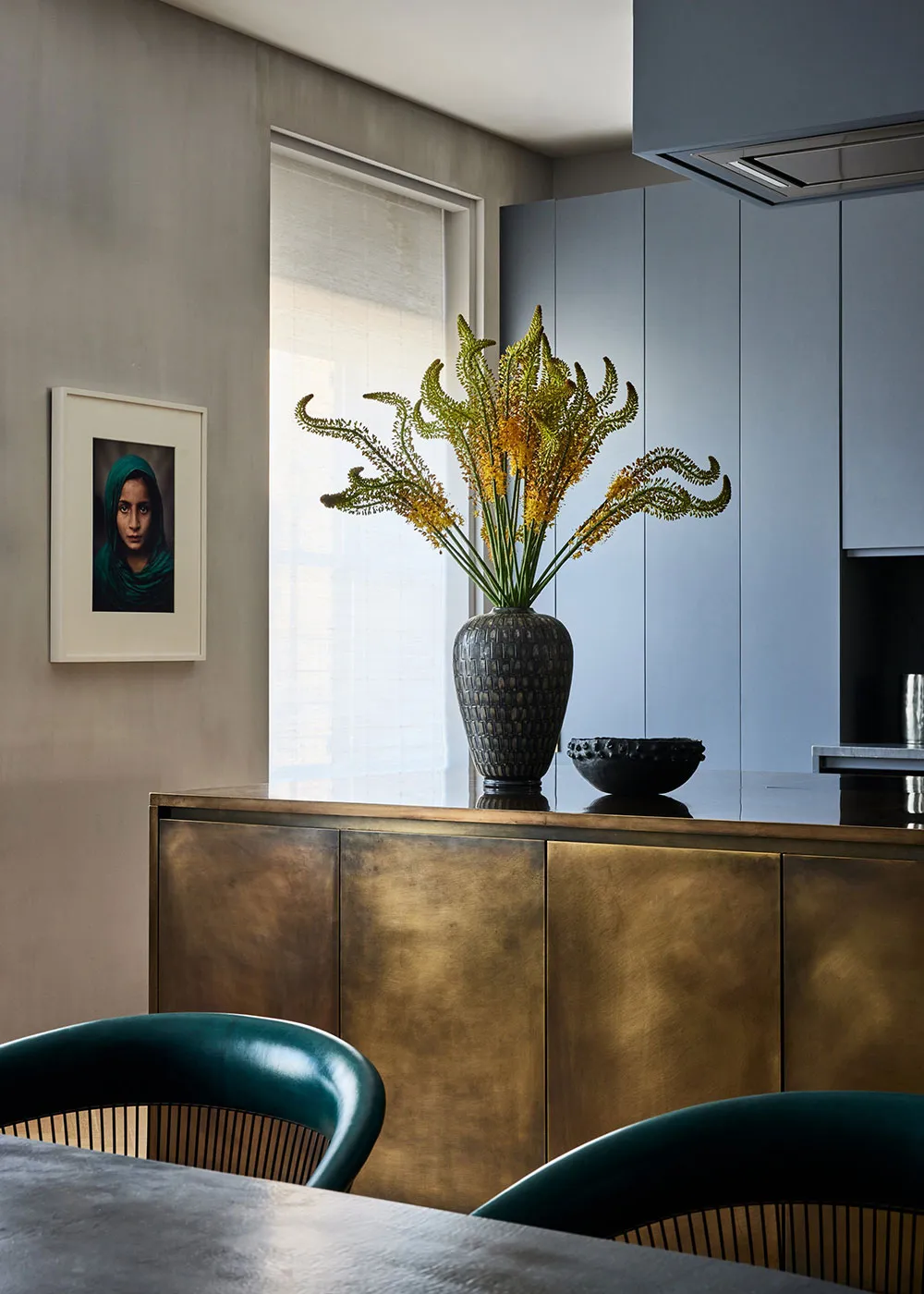 Wпечатujący loft w Soho z nowoczesnym sztuką i luksusowymi oknami - Gallery image 10