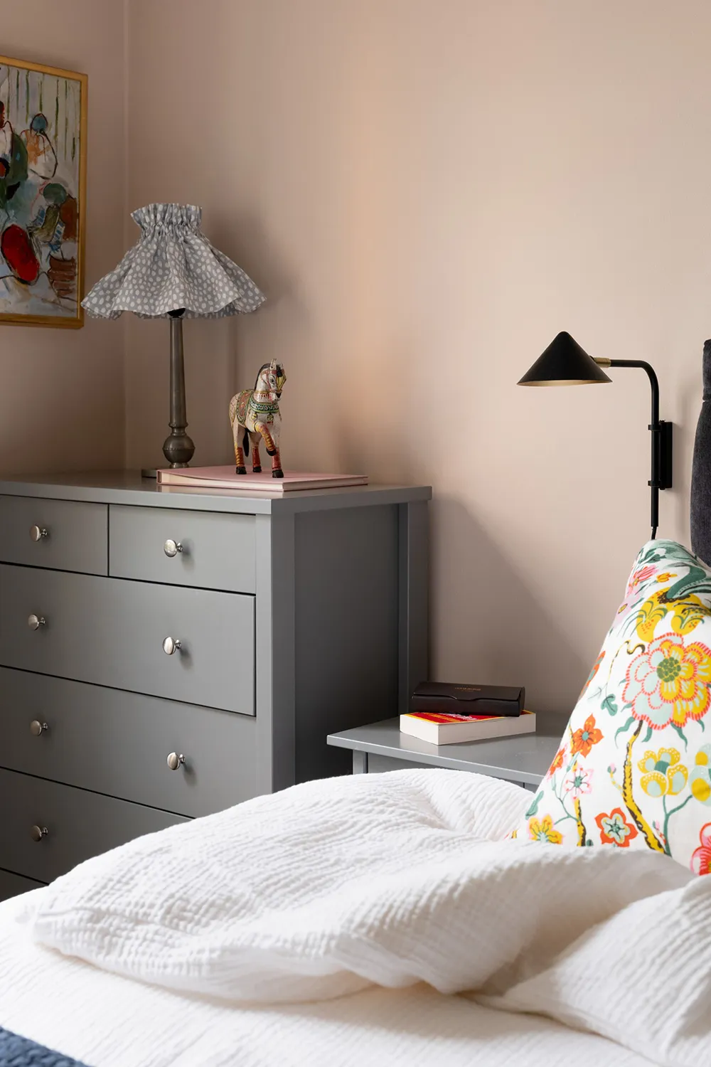 Цветные стены и обои: живой интерьер в старом доме в Стокгольме - Gallery image 22