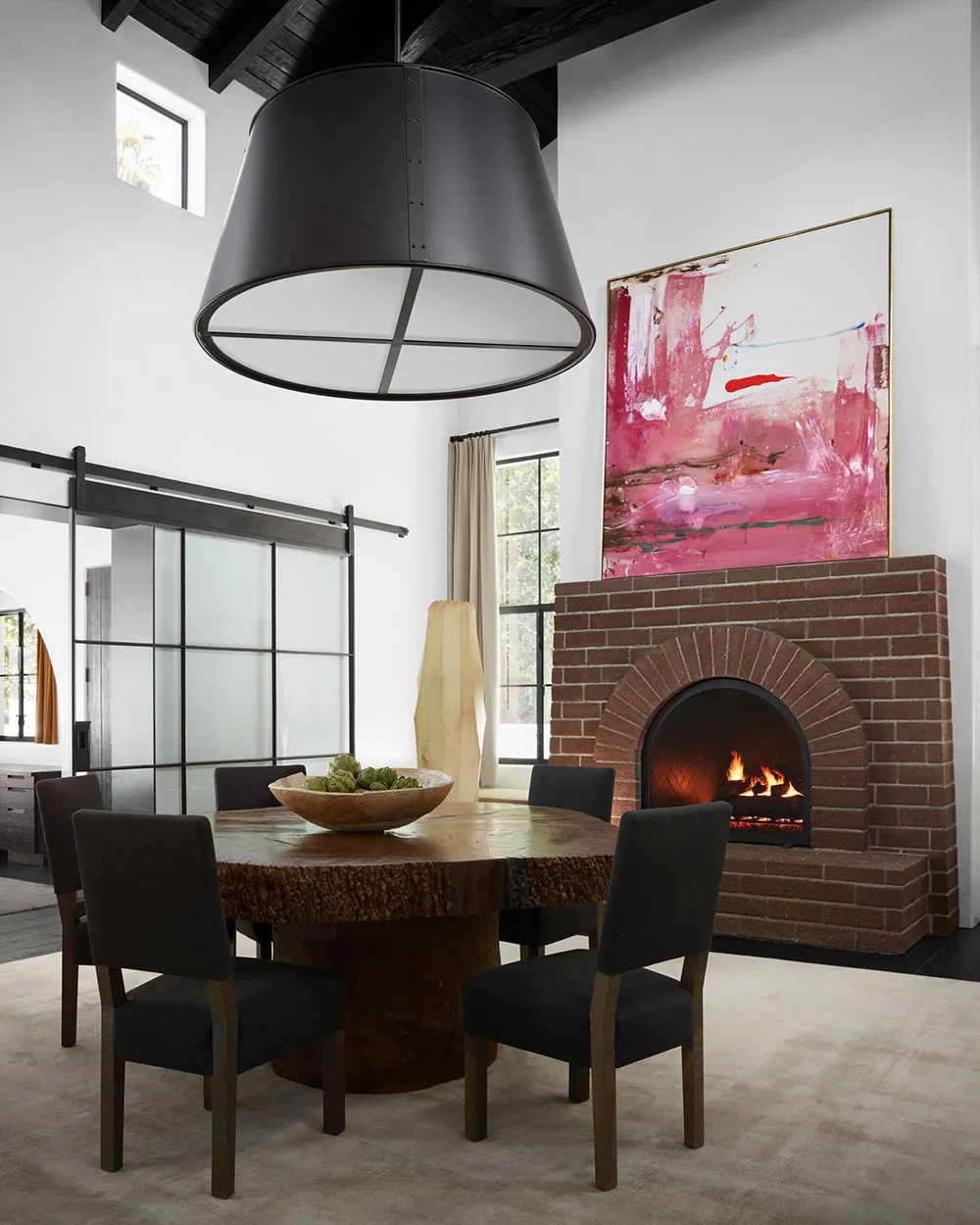 Eleganckie i nowoczesne wnętrza starożytnej fazendy w Kalifornii - Gallery image 10
