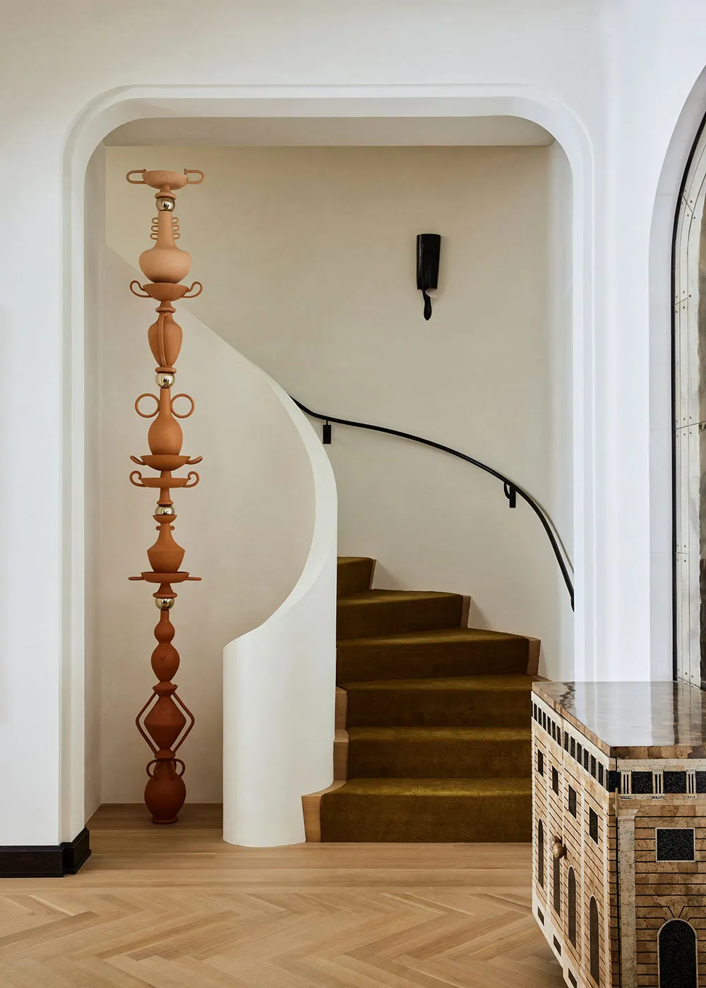 Wпечатujący loft w Soho z nowoczesnym sztuką i luksusowymi oknami - Gallery image 7