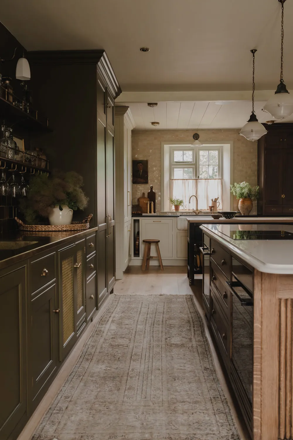 Старинный английский коттедж с красивыми и уютными интерьерами - Gallery image 6