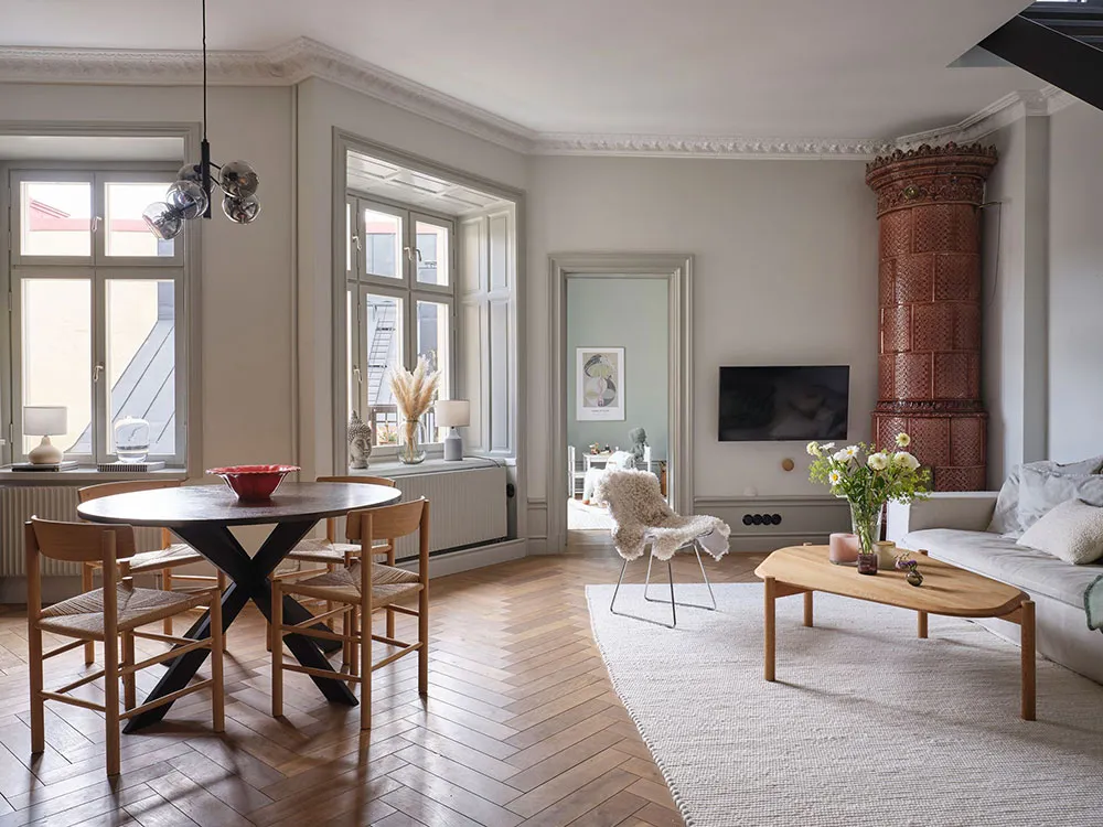 Необычная планировка і мансарда з терасою: приємна скандинавська квартира з інтригою - Gallery image 3